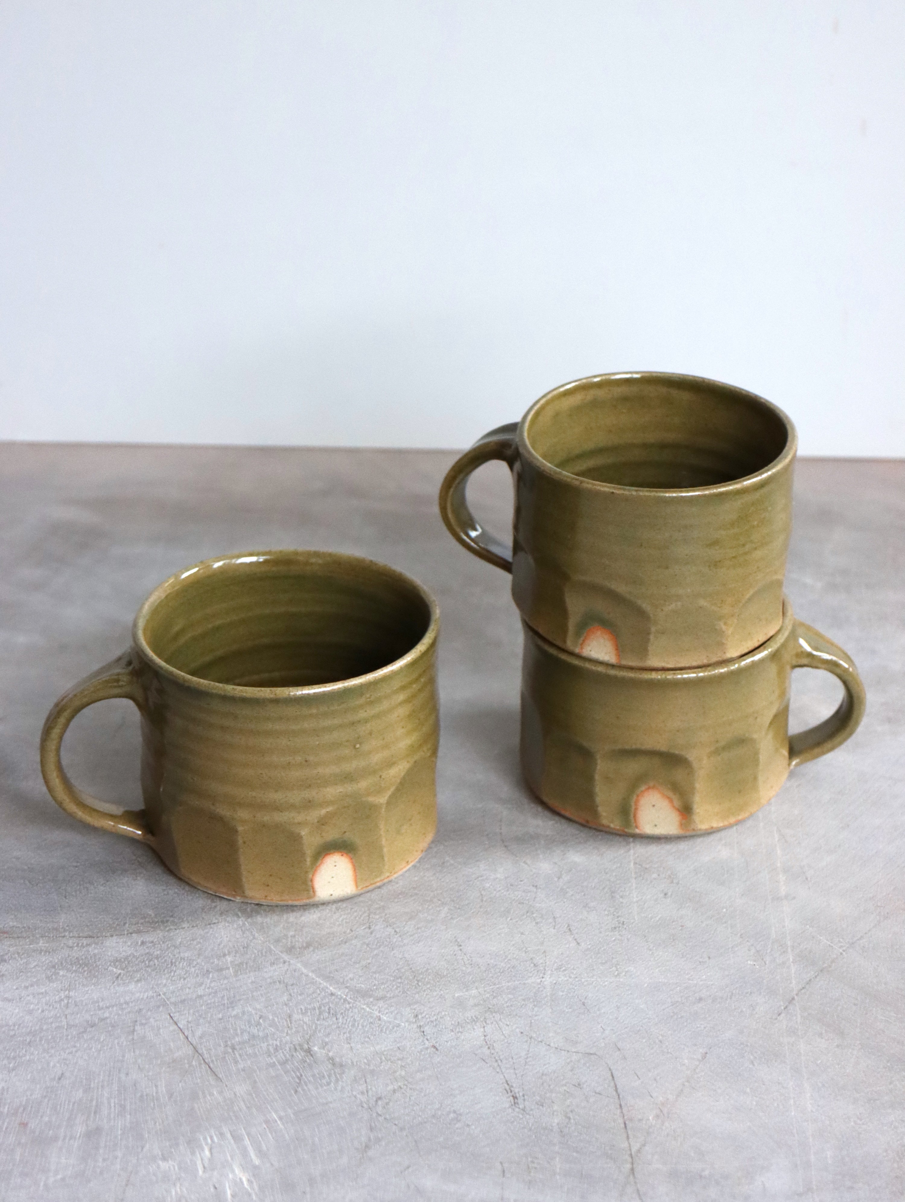 Faceted Mug in Light Moss (10oz)