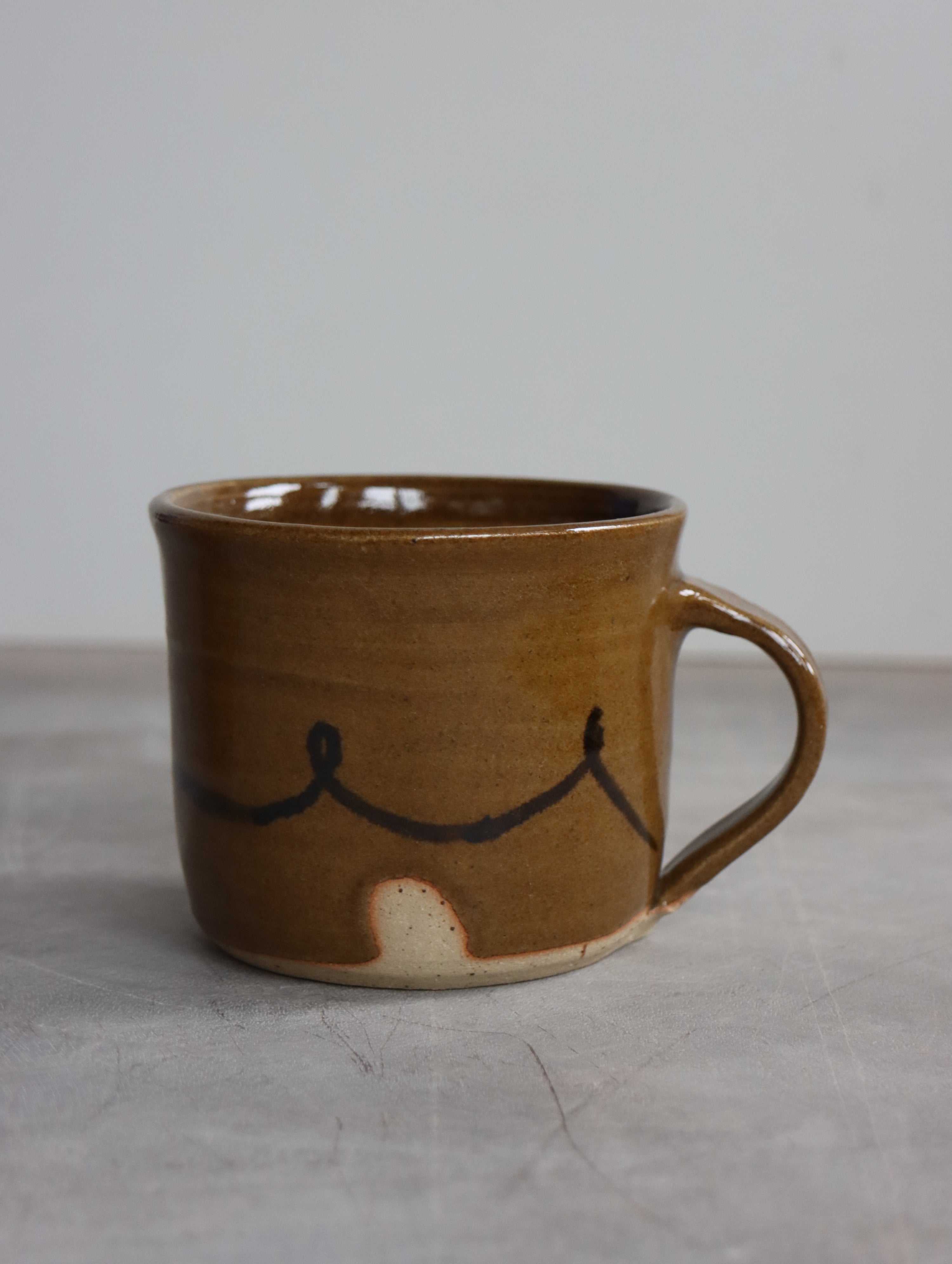 Mug in Umber and Oxide Loop (10oz)