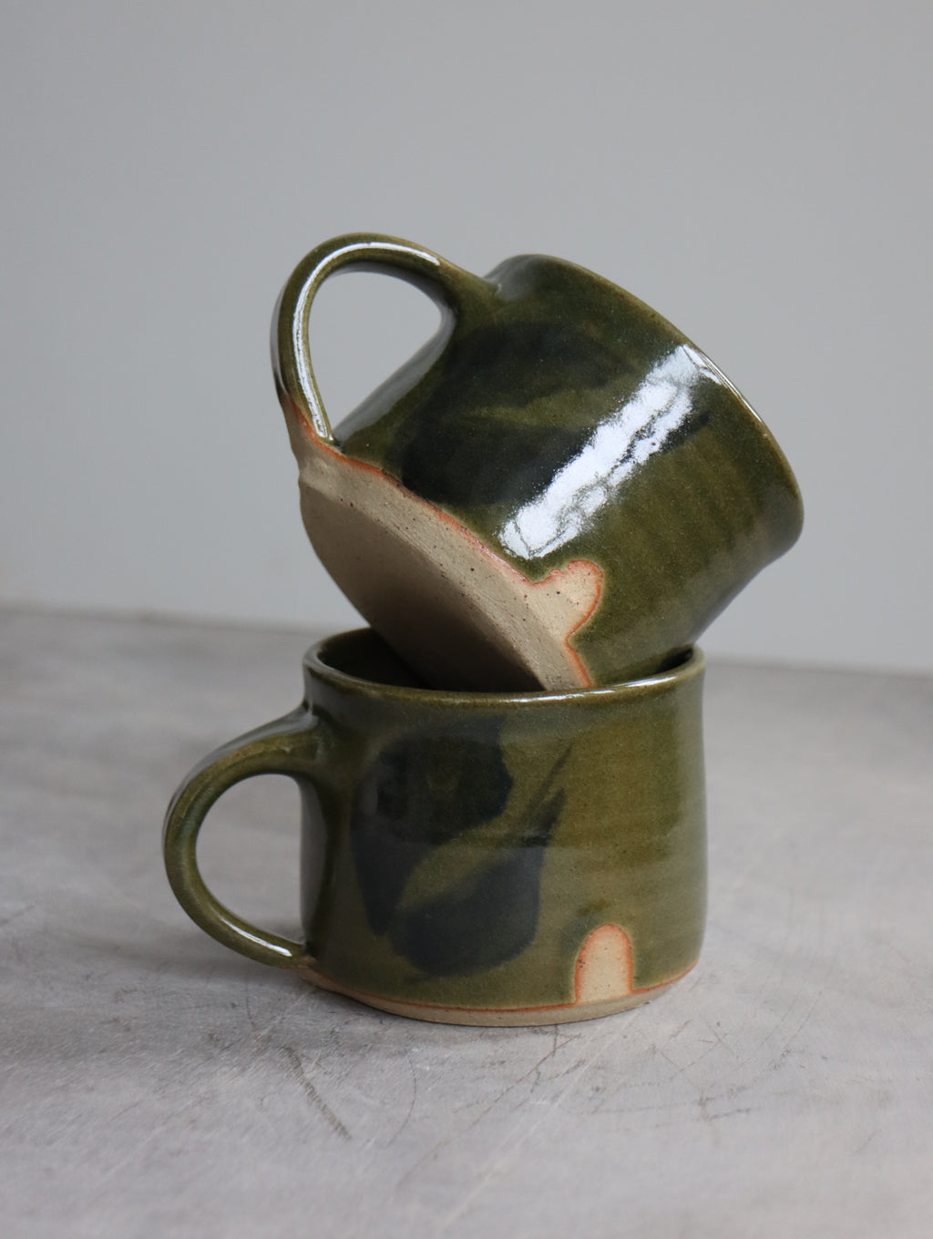 Coffee Cup in Moss and Oxide Brushwork (7oz)