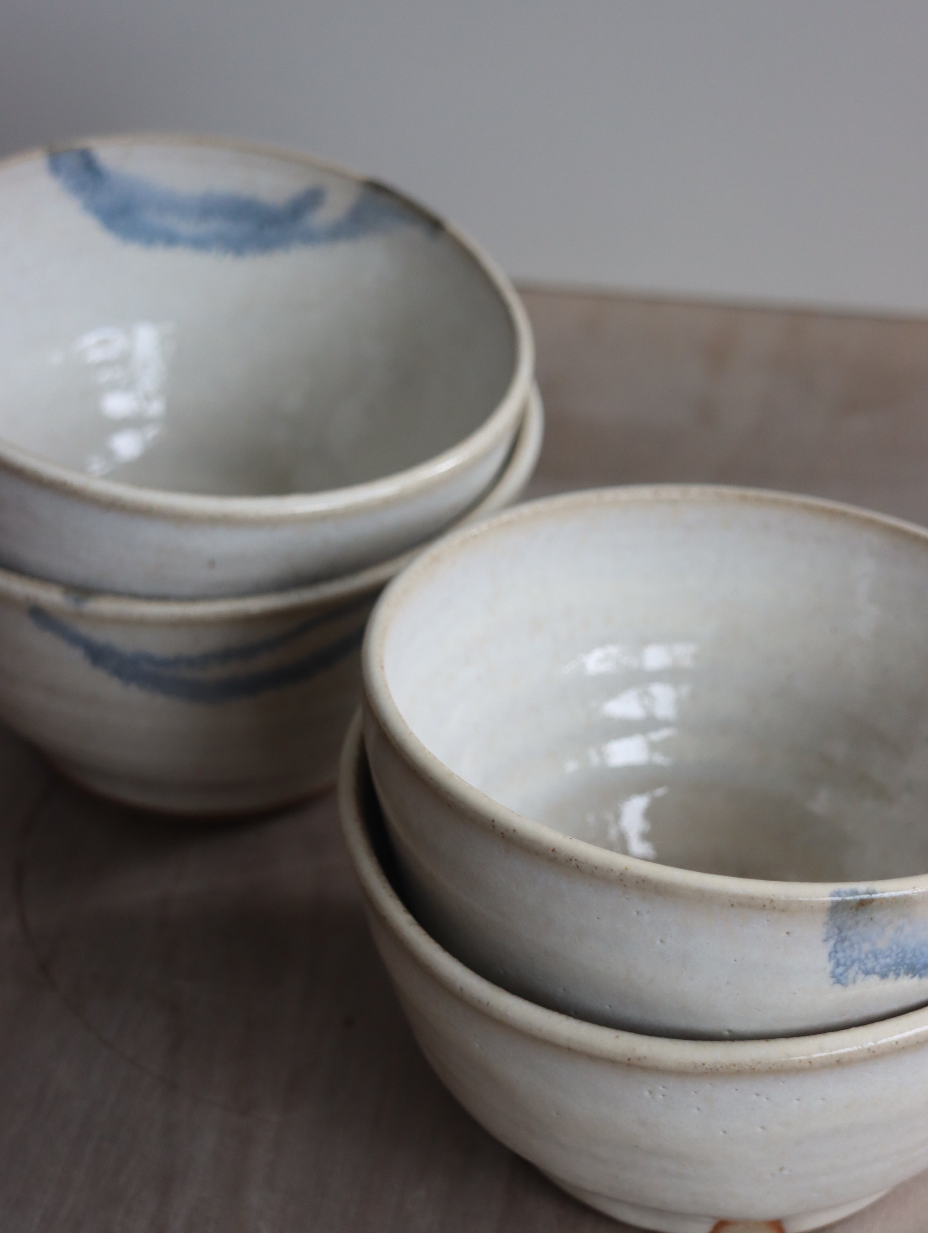 Everyday Bowl in Speckle White and Blue Brushwork