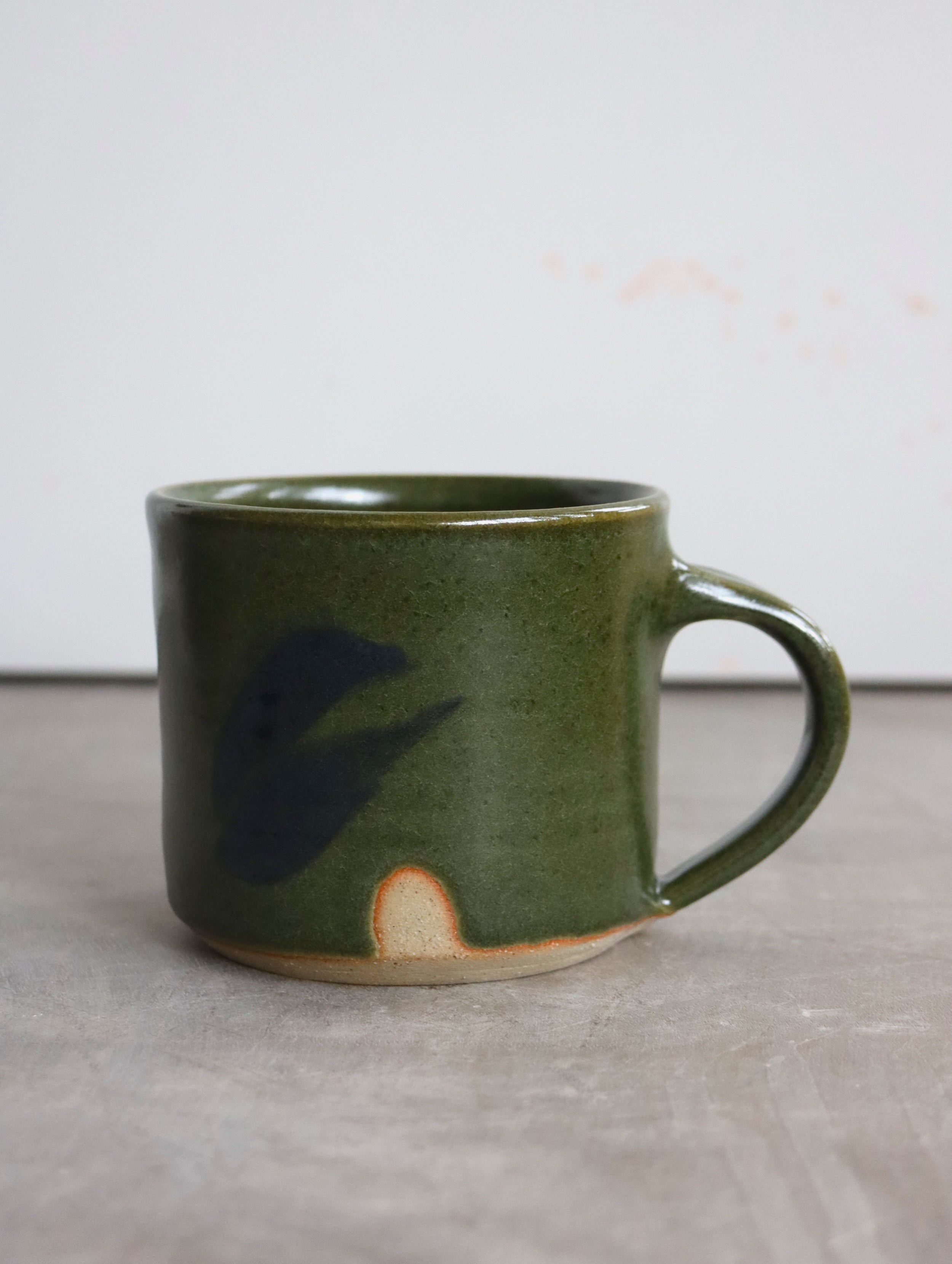 Mug in Moss and Oxide Brushwork (10oz)