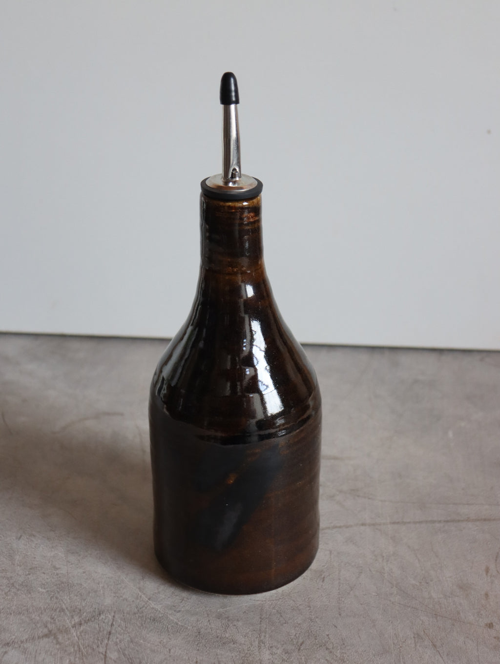 Large Oil Pourer in Dark Umber/Tenmoku and Oxide Brushwork