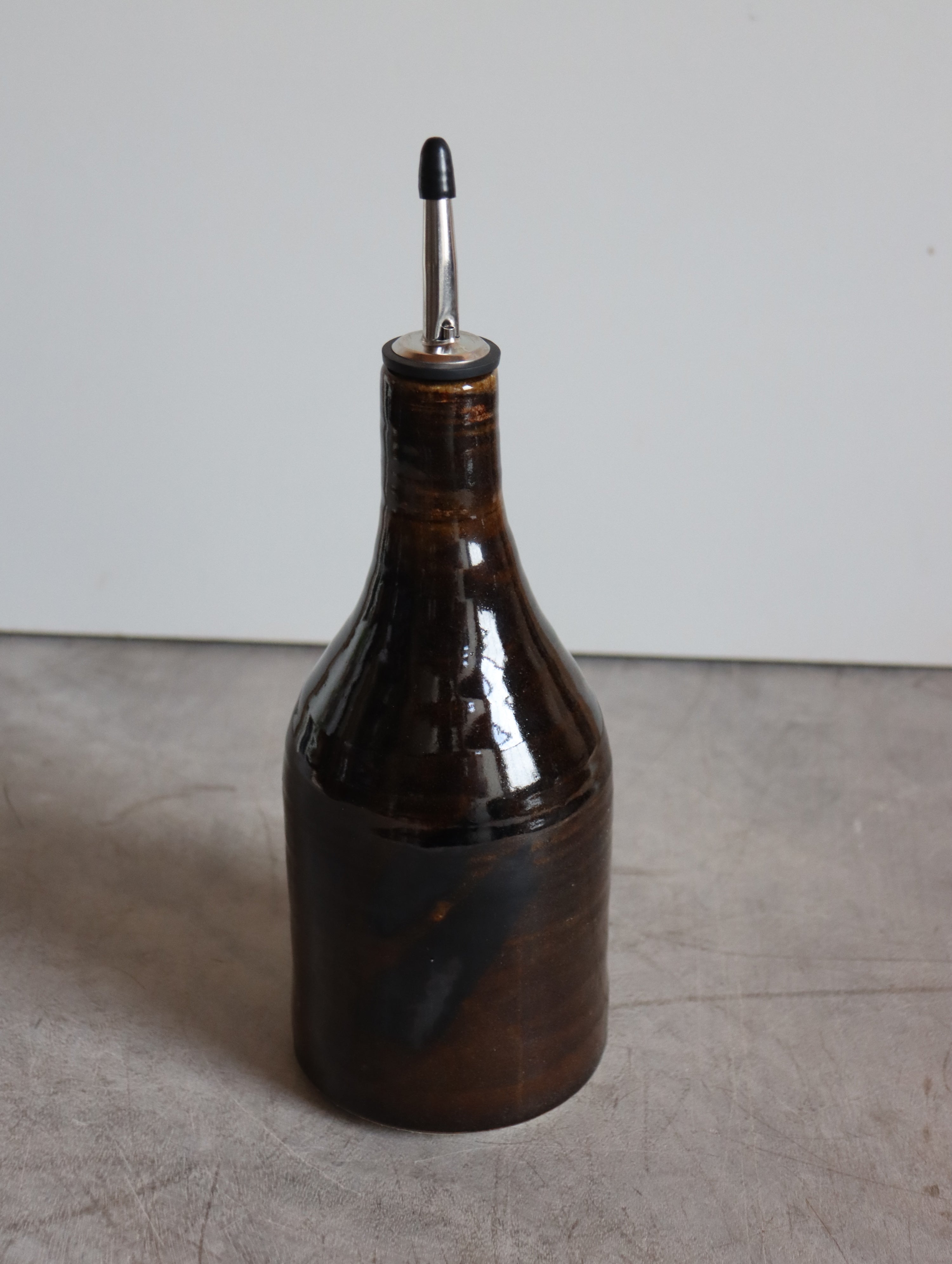 Large Oil Pourer in Dark Umber/Tenmoku and Oxide Brushwork