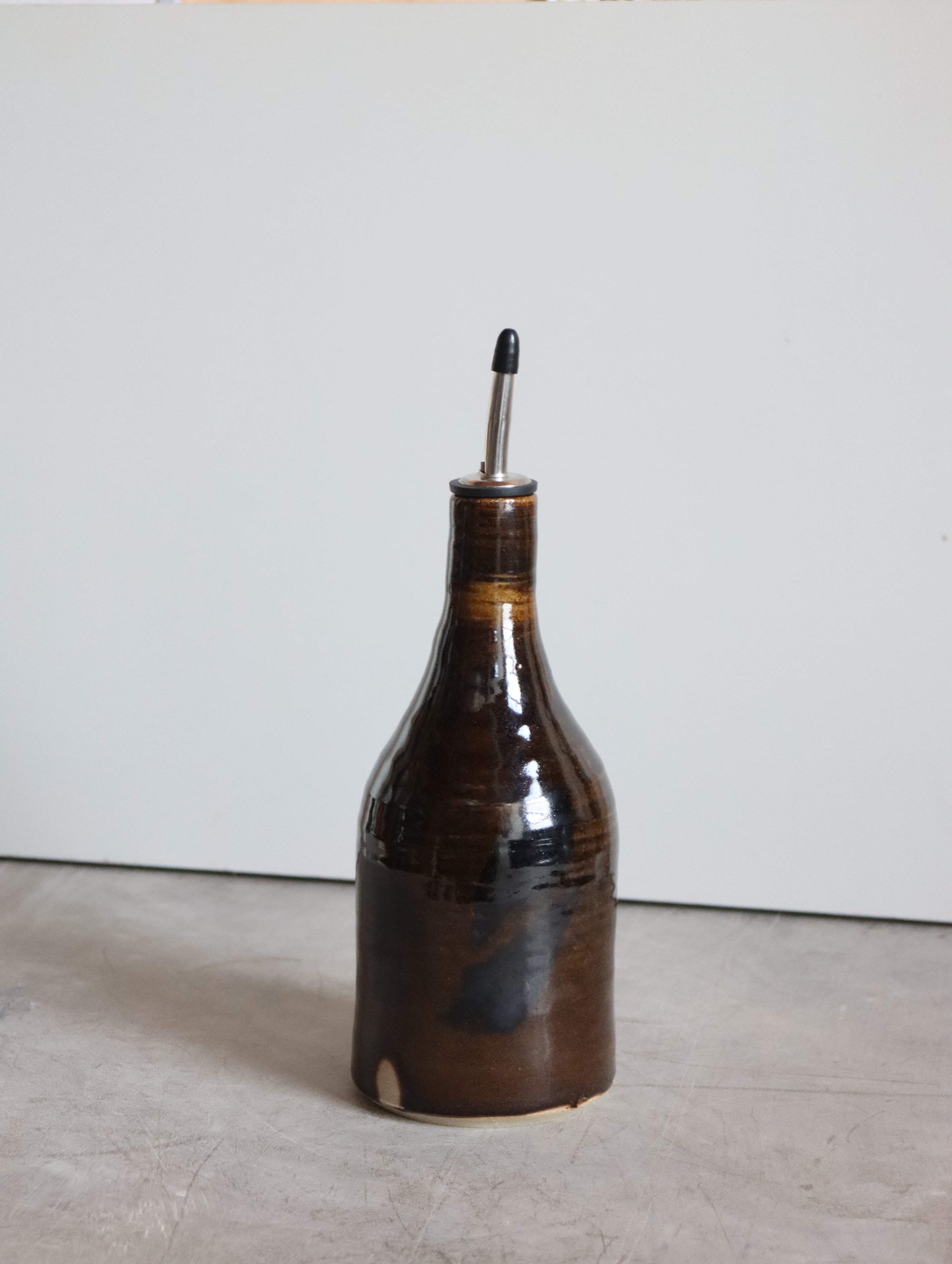 Large Oil Pourer in Dark Umber/Tenmoku and Oxide Brushwork