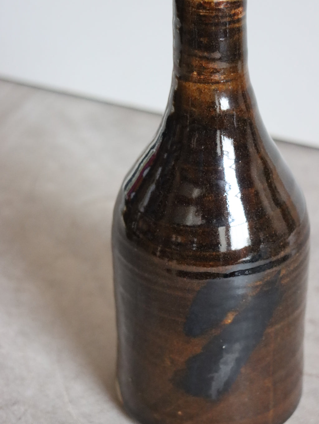 Large Oil Pourer in Dark Umber/Tenmoku and Oxide Brushwork