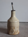 Medium Oil Pourer in Faceted Iron-rich White