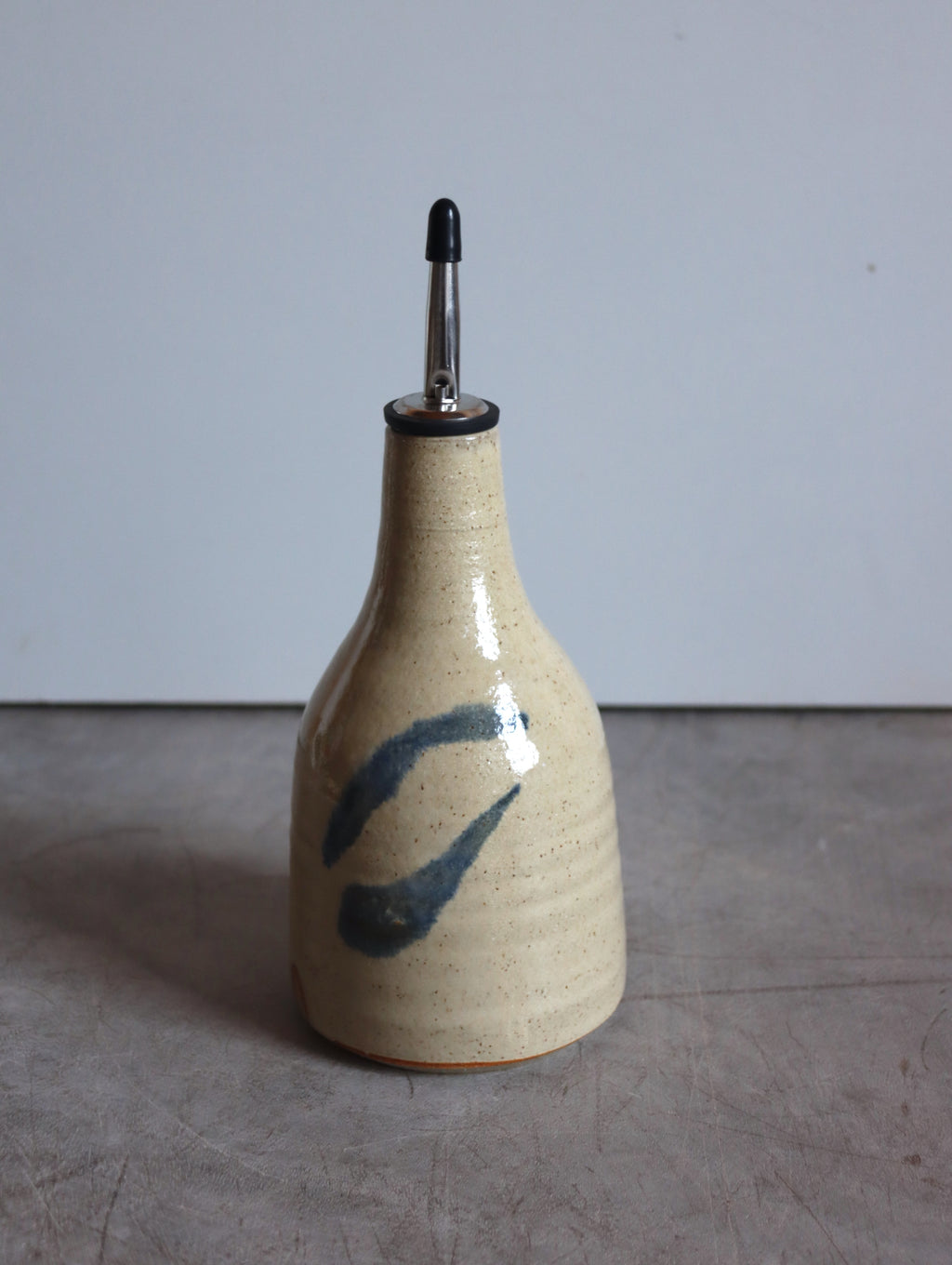Medium Oil Pourer in White and Blue Oxide Brushwork