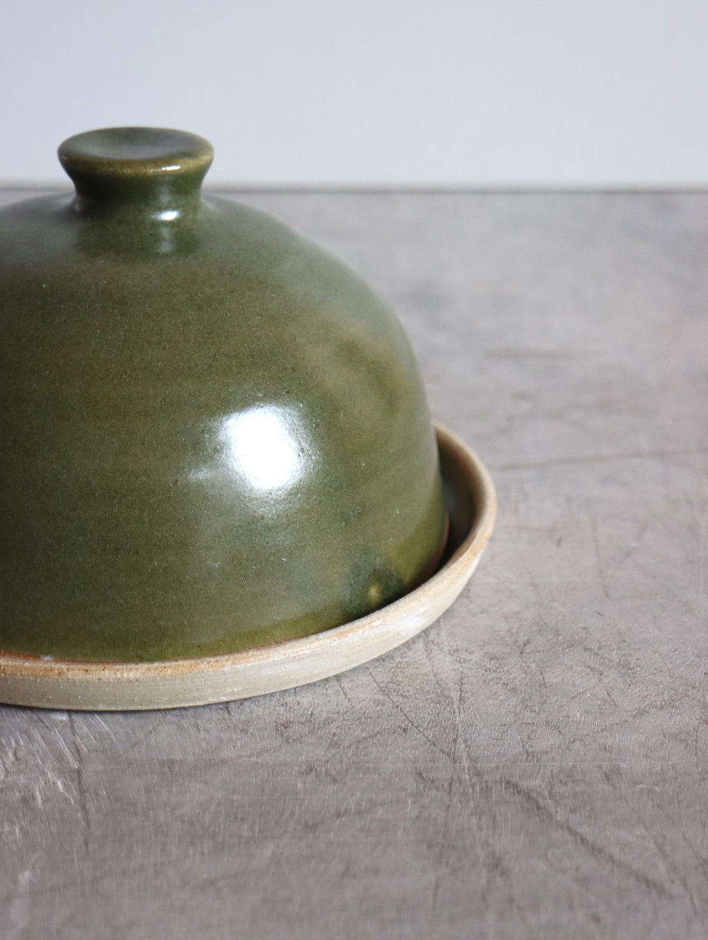 Butter Dish in Moss